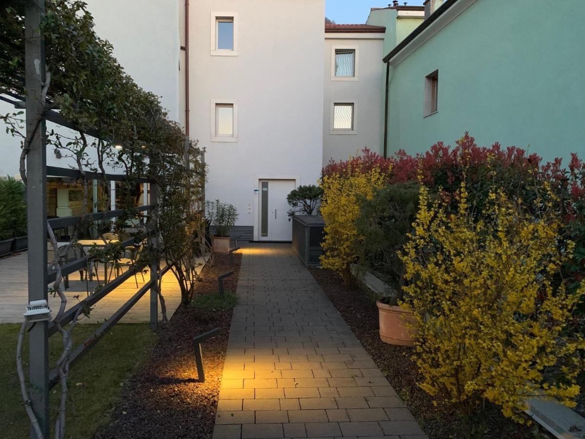 Residence Bleu San Dorligo della Valle Eksteriør billede