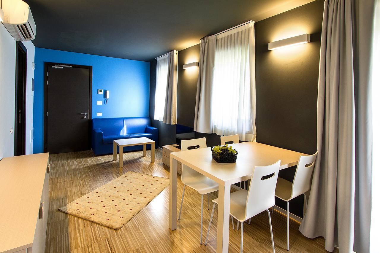 Residence Bleu San Dorligo della Valle Eksteriør billede